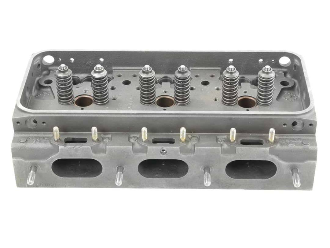 Detroit Diesel cylinder head with valves and springs - rebuilt for 3-71